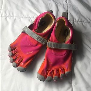 Five finger shoes